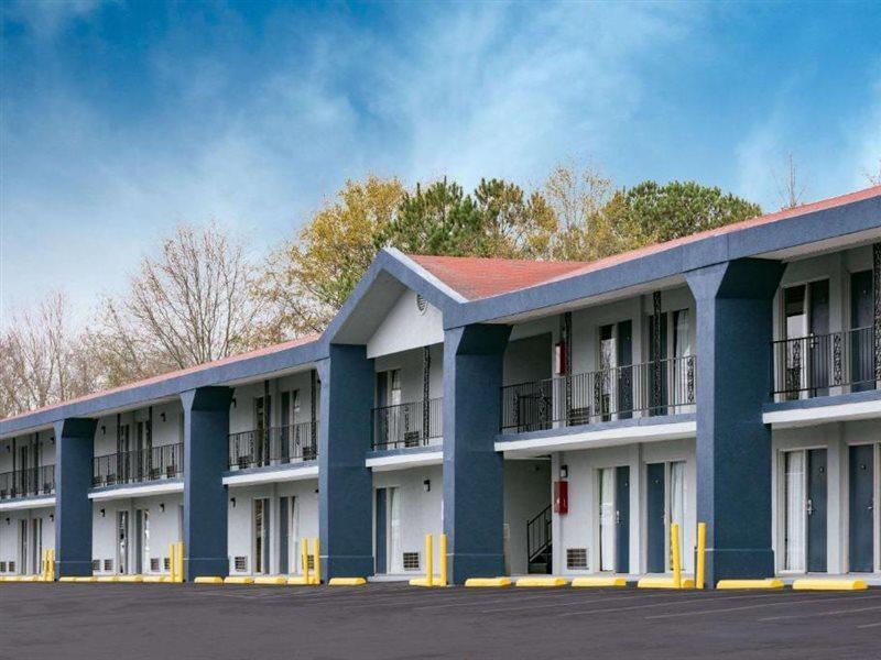 Super 8 By Wyndham Locust Grove Exterior foto